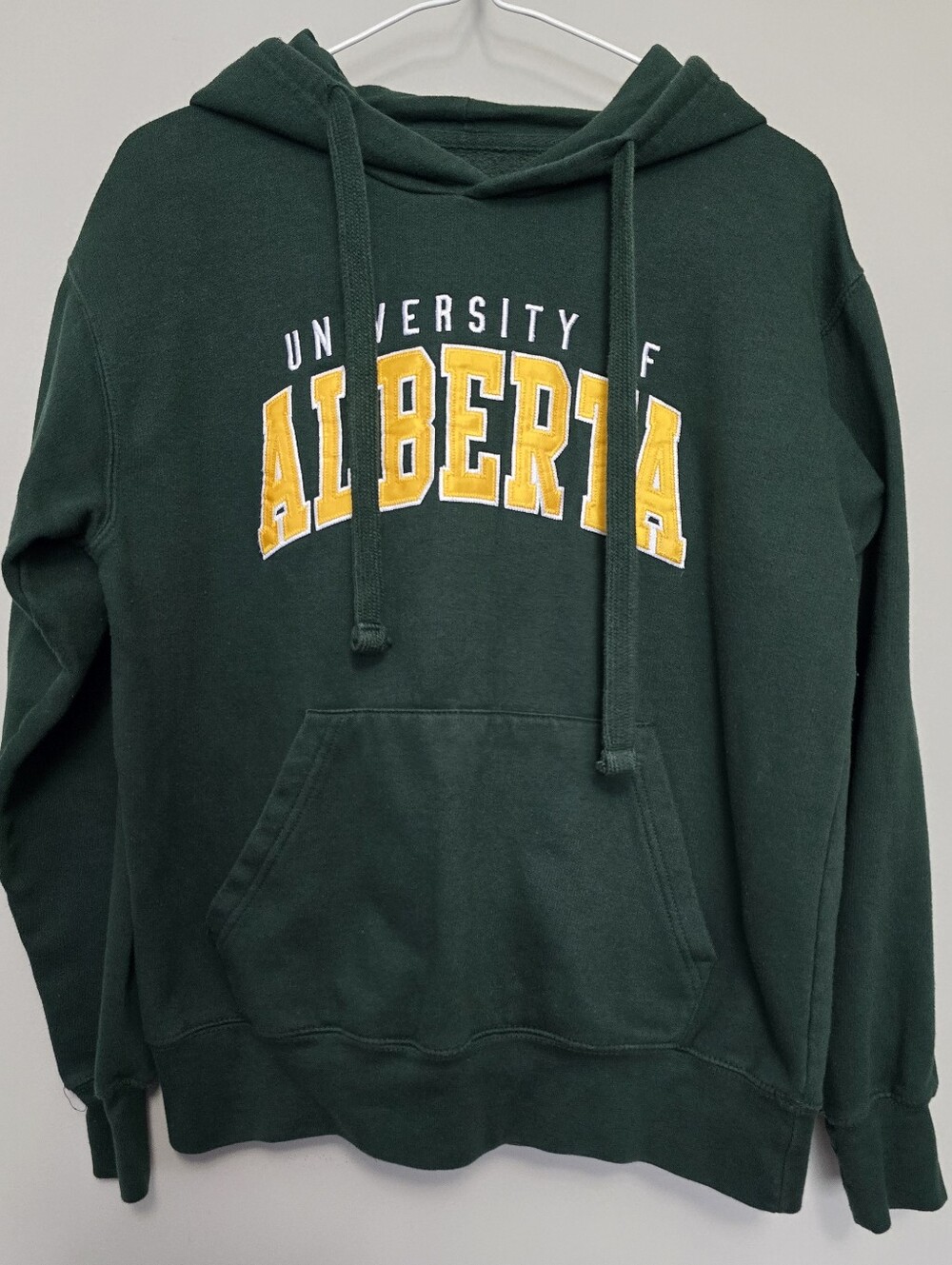 University of Alberta Green Hoodie Sweater Size Medium